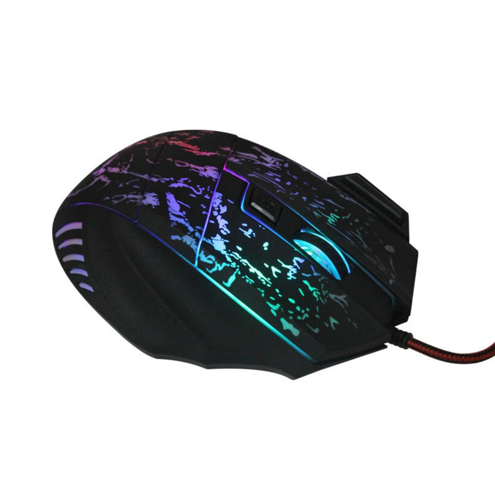 1200 DPI USB gaming mouse with ergonomic design and RGB lighting