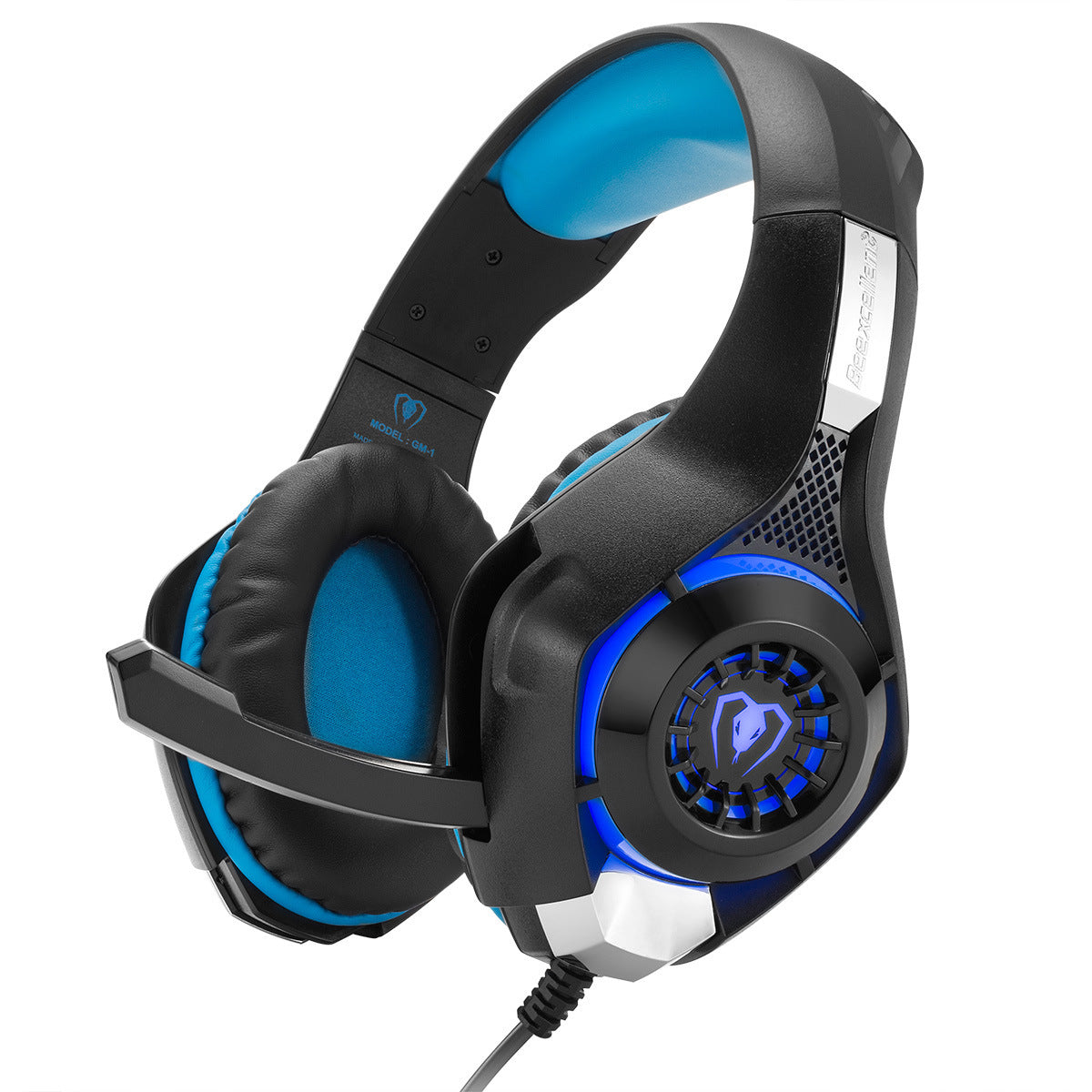 Wired gaming headset with built-in microphone